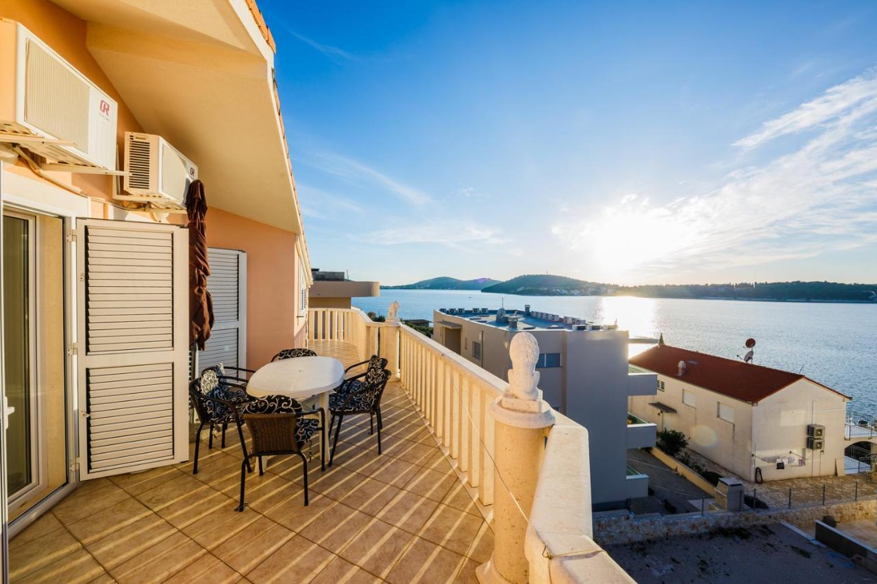 Apartamenty z basenem ILJA Rogoznica (Sibenik-Knin) Exteriér fotografie