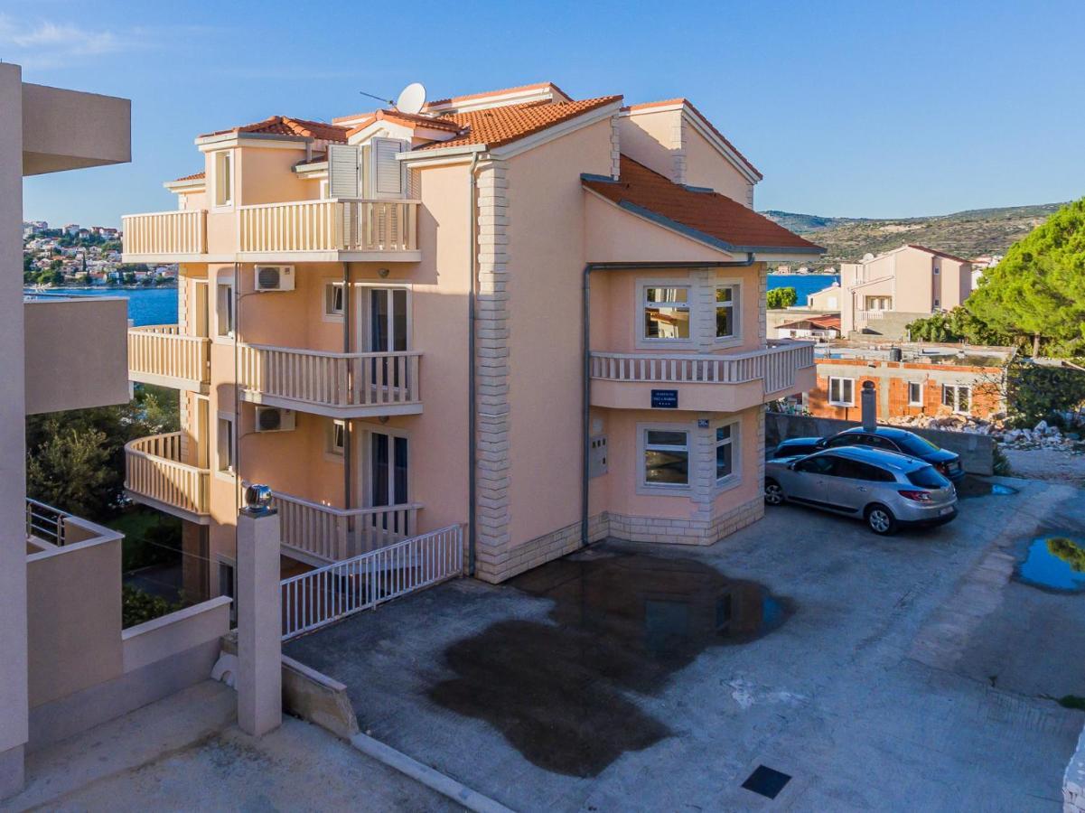 Apartamenty z basenem ILJA Rogoznica (Sibenik-Knin) Exteriér fotografie